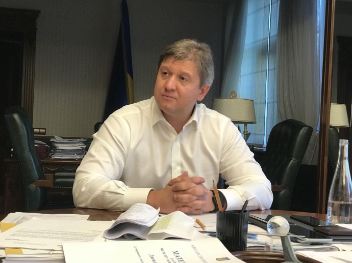 Кто хочет отставки министра финансов Александра Данилюка