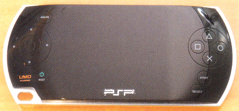 Sony впервые показала фотографии PlayStation Portable на E3 в 2003 году